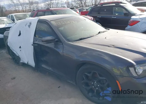 2019 Chrysler 300 300S Awd из США, поврежденный, VIN 2C3CCAGG7KH506456